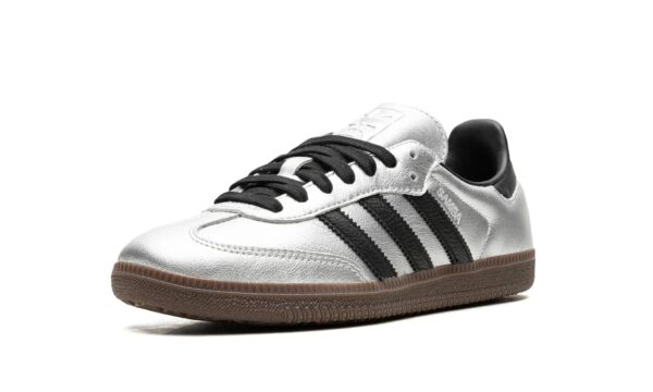 Tênis Adidas Samba OG Feminino "Silver Metallic Black Gum" Prata - Imagem 4