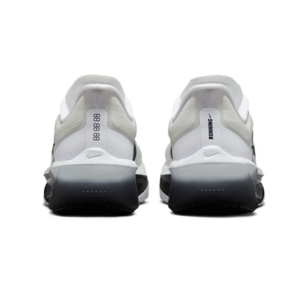 Nike Zoom Fly 6 - Branco e Preto - Imagem 6