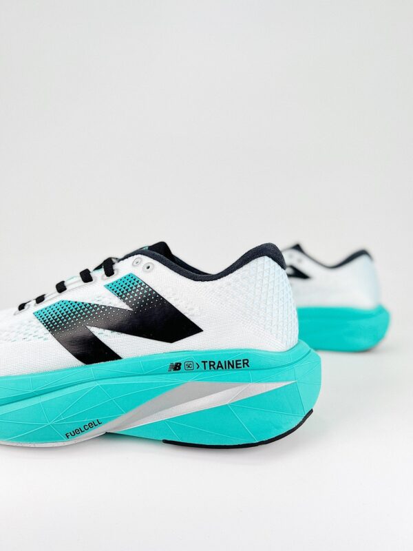 Tênis New Balance Fuelcell Supercomp Trainer V3 - Turquesa/Branco - Imagem 5