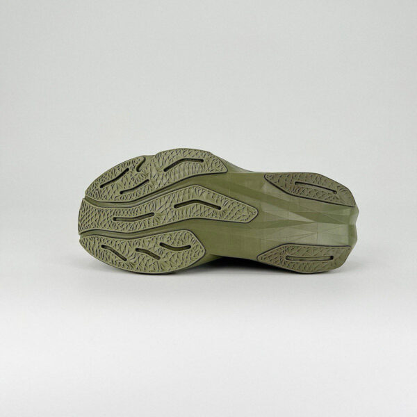 New Balance FuelCell Rebel V4 - Verde Militar - Imagem 7