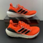 Tênis Adidas UltraBoost Light 23 'Solar Red Black' - HQ6341 - Imagem 9