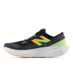New Balance FuelCell Rebel V4 'Black & White Peach' Preto - MFCXCB4 - Imagem 2